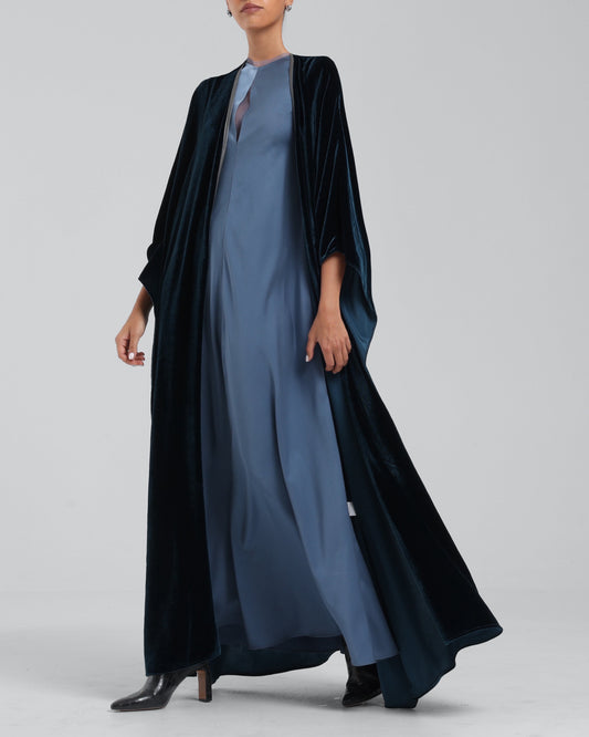 Lutia Teal Bisht